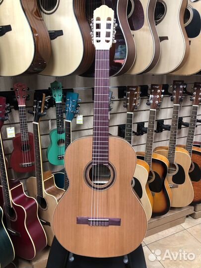 Классическая гитара Kremona S65C+ чехол