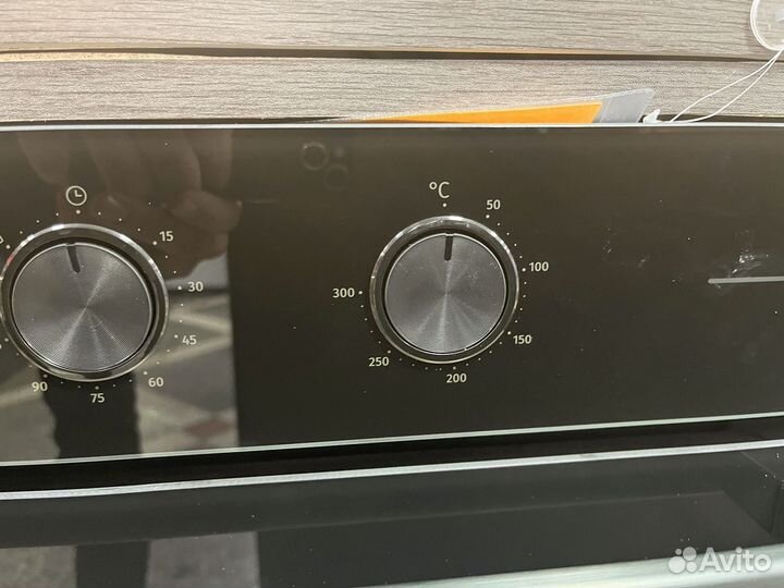 Духовой шкаф BO6725E02BG Gorenje