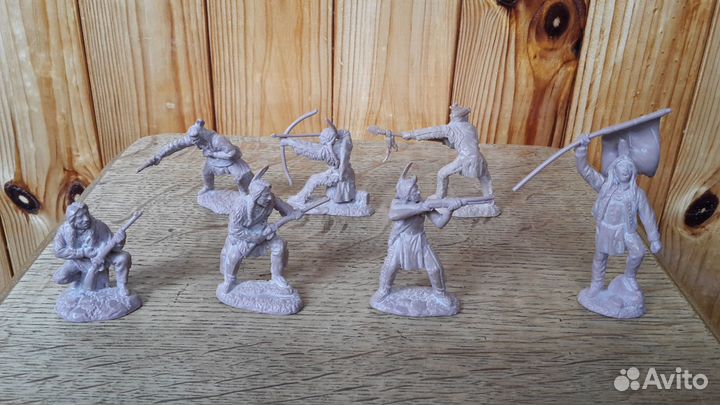 Солдатики Индейцы tssd.сша 2009 г. Набор 7 штук