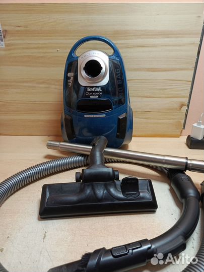 Вакуумный пылесос Tefal TW2711ea нерабочий