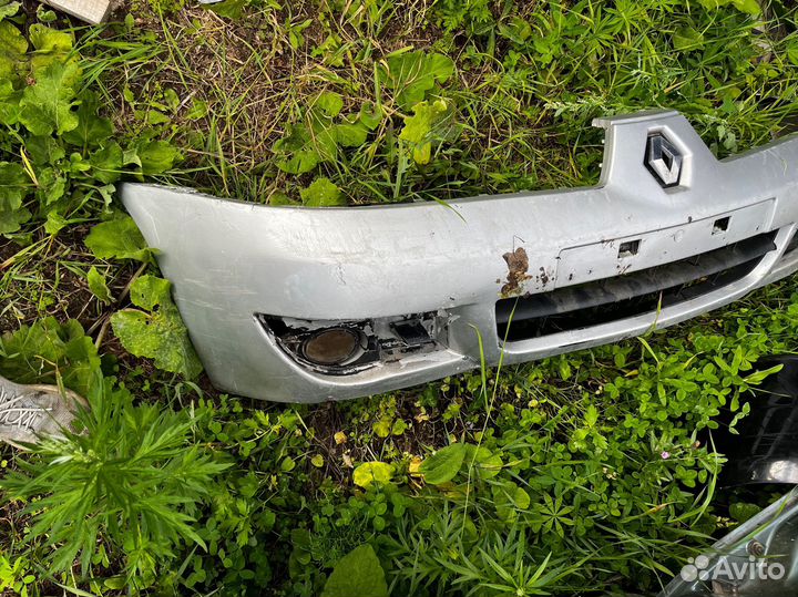 Бампер передний Renault Symbol 1 Рестайлинг