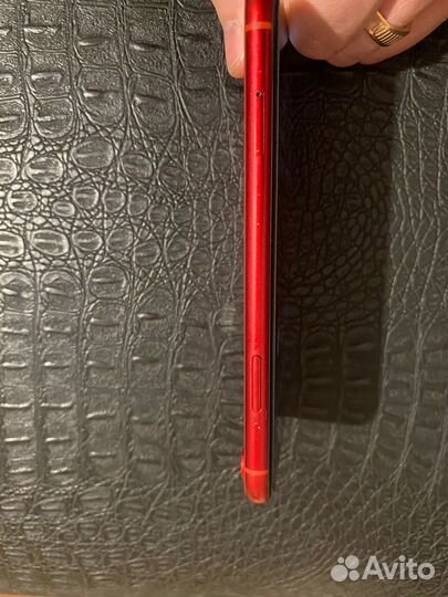 iPhone xr 64gb red