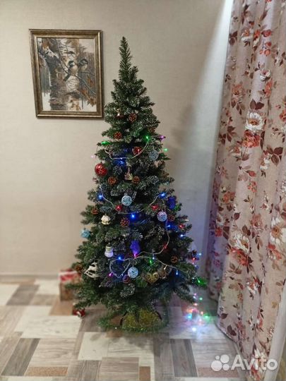 Елочка пушистая сосна, украшения в подарок