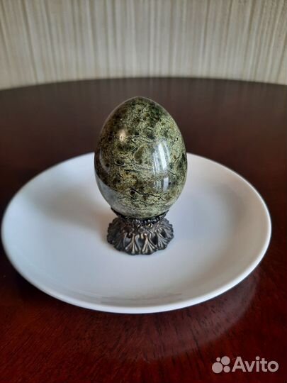 Полудрагоценные камни