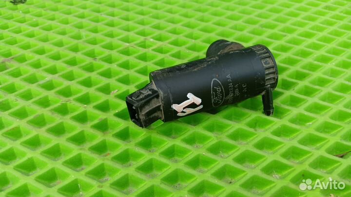 Моторчик омывателя Форд фокус1