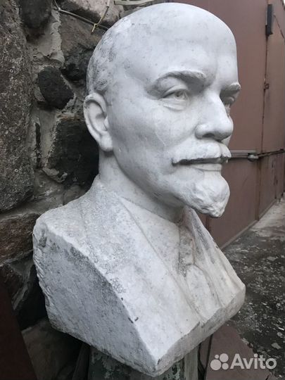 Массовик-затейник