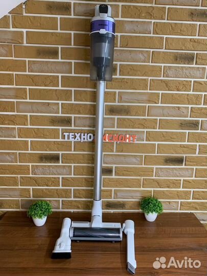 Вертикальный беспроводной пылесос Samsung JetTurbo