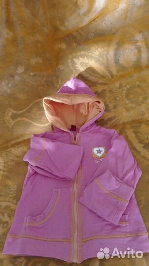 Продаю ветровки для девочек