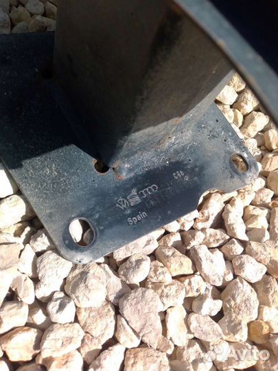 Усилитель заднего бампера Volkswagen Polo 5 х