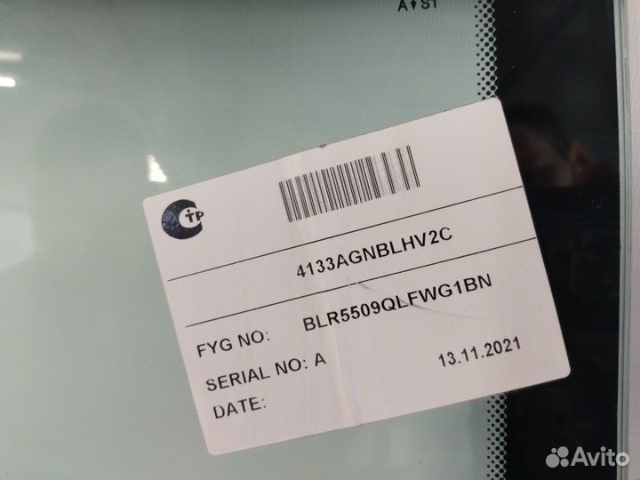 Лобовое стекло Hyundai Santa Fe 2 06-10 год