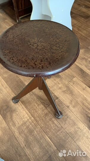 Стульчик для пианино бу