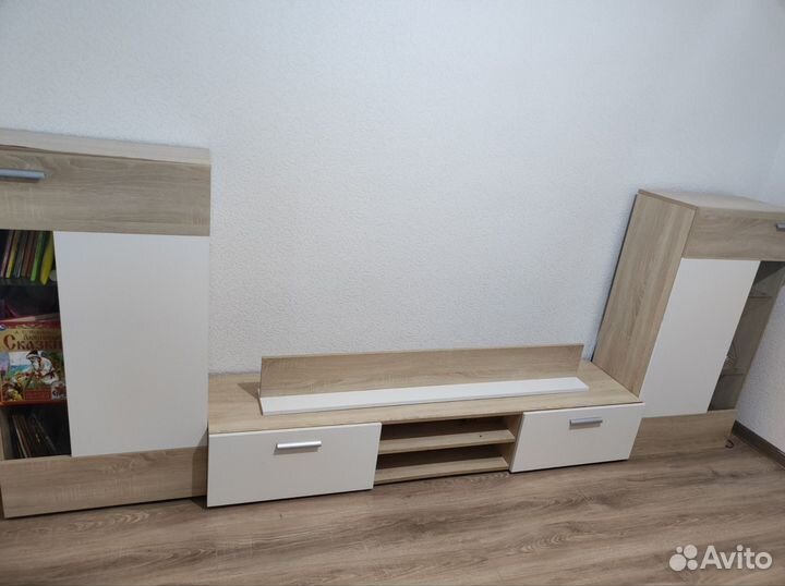 Стенка в гостиную бу