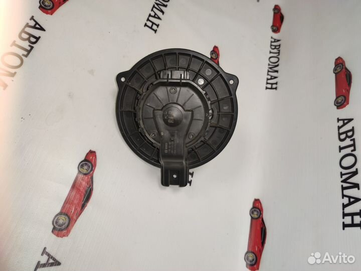 Моторчик печки Kia Rio 3 Солярис 2011-2017