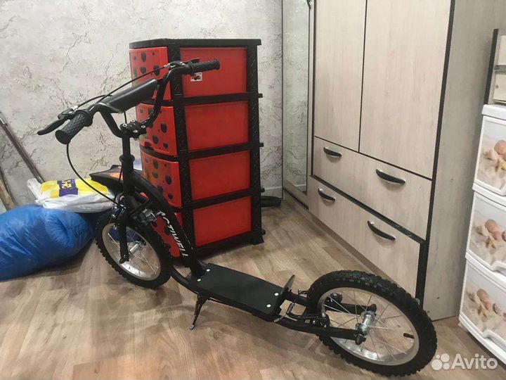 Самокат детский новый