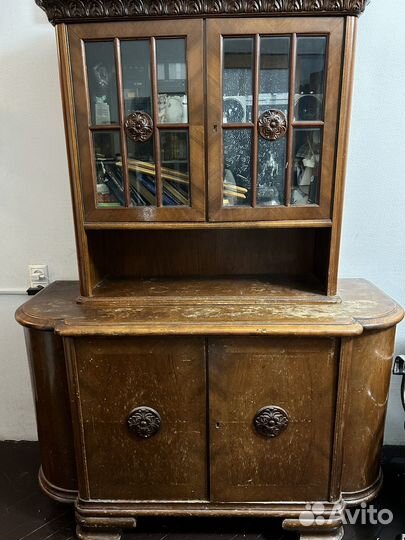 Антикварный буфет