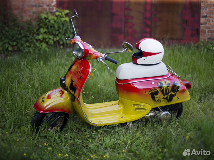 Ретро мопед Honda Giorno Deluxe