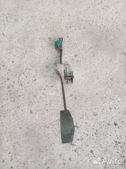 Педаль газа Kia Shuma II