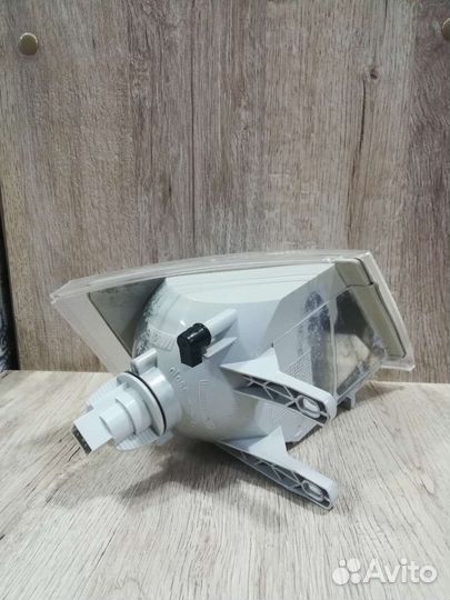 Указатель поворота передний Ваз 2110 Bosch