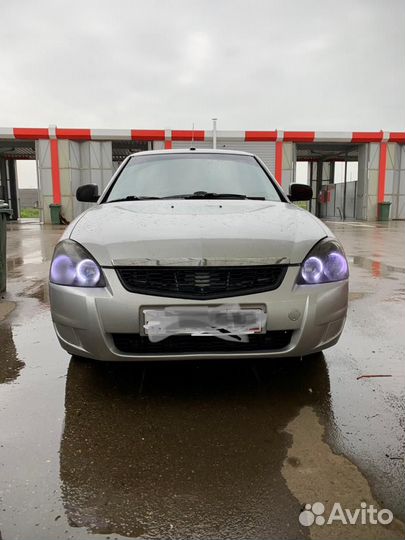 Продаю фары на приору