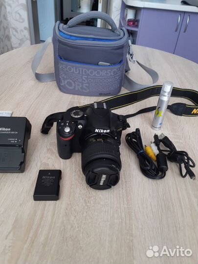 Зеркальный фотоаппарат Nikon d3200