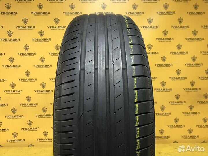 Yokohama BluEarth AE50 SUV 215/65 R17 99V