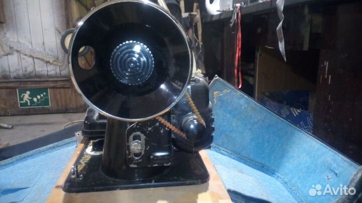 Швейная машина Подольск с мотором