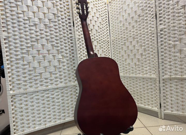 Гитара классическая