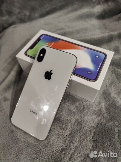 iPhone X, 64 ГБ