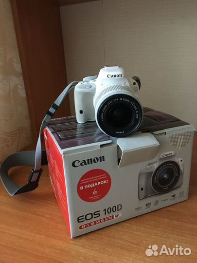 Зеркальный фотоаппарат Canon EOS 100D Kit 18-55mm
