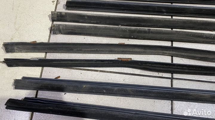 Уплотнители бархотки стекол Mercedes Benz W140