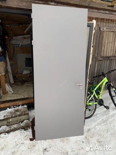 Дверь металическая