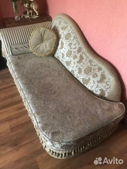 Диван тахта софа бу