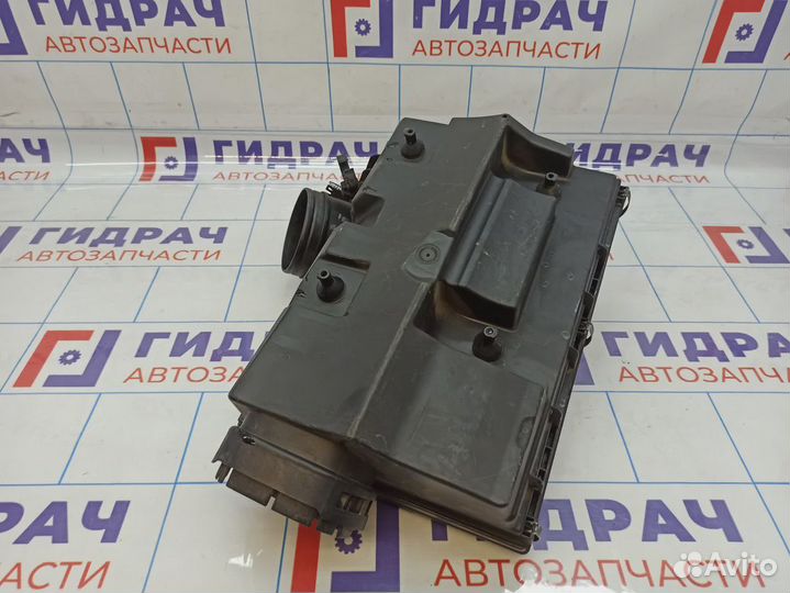 Корпус воздушного фильтра BMW X5 (E70) 13717548885