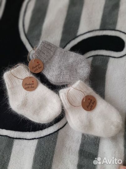 Носочки вязаные для новорожденного