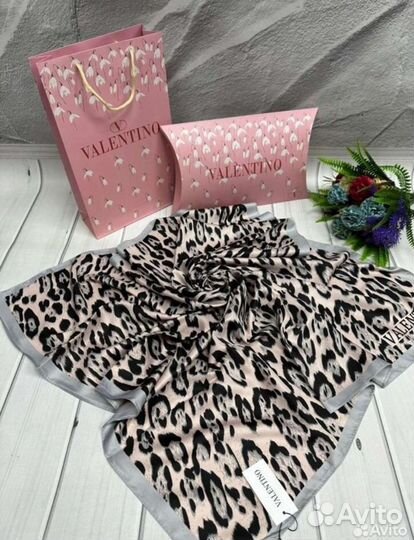 Шелковые платки Valentino, Gucci 140*140 и 90*90