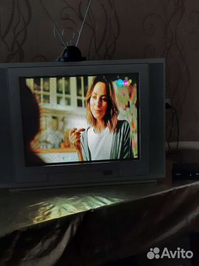 Телевизор с приставкои