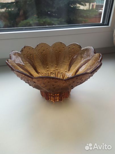 Винтажная конфетница