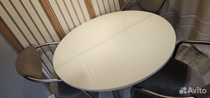 Стол кухонный,раздвижной