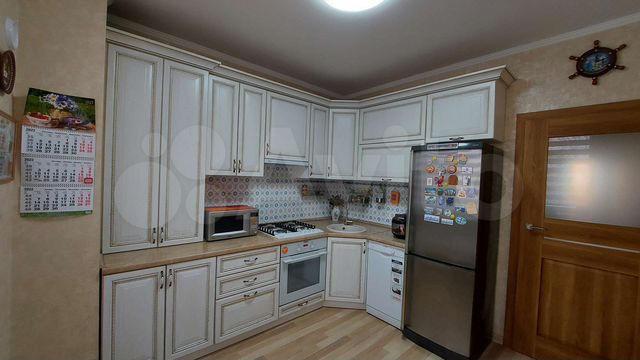 3-к. квартира, 70,4 м², 1/4 эт.
