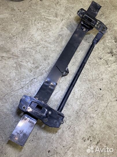 Усилитель бампера передний Infiniti FX35 S50