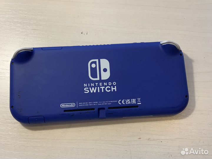 Nintendo switch lite + игра Immortals Fenyx rising