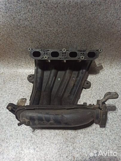 Коллектор впускной Nissan Tiida