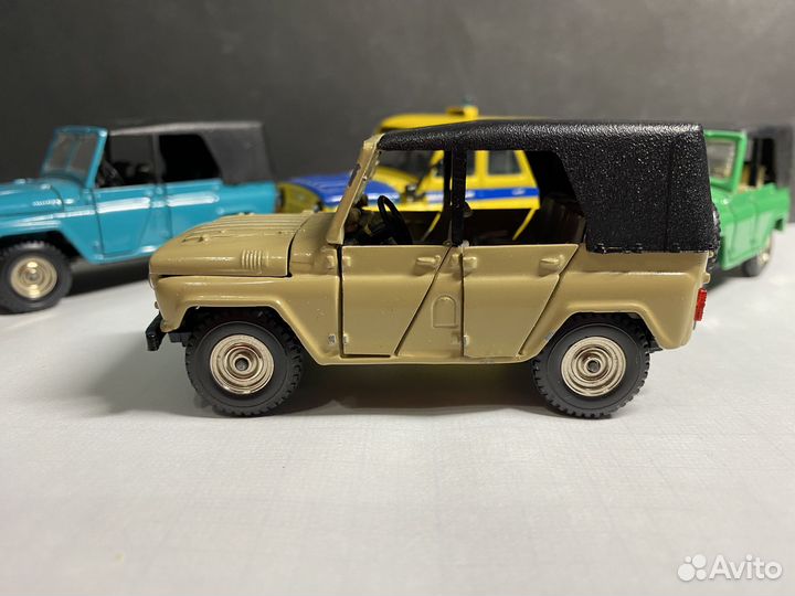 Модель УАЗ 469 1/43 СССР