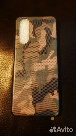 Чехлы на Sony Xperia 5 II