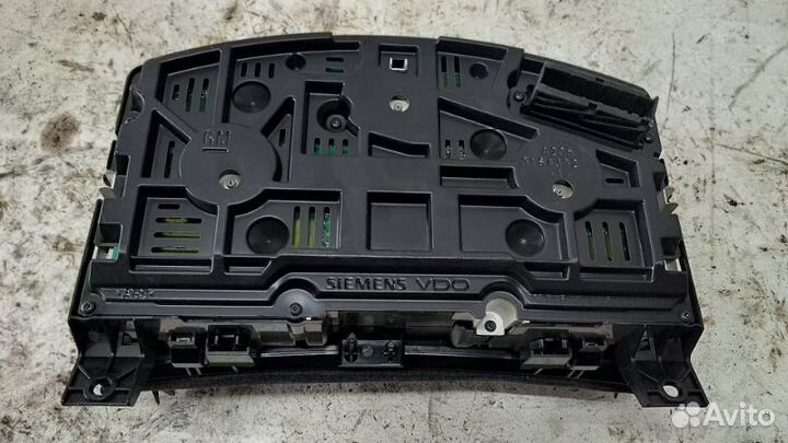 Панель приборов Opel Astra Н 2010