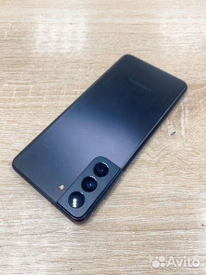 Samsung Galaxy S21, 8/256 ГБ