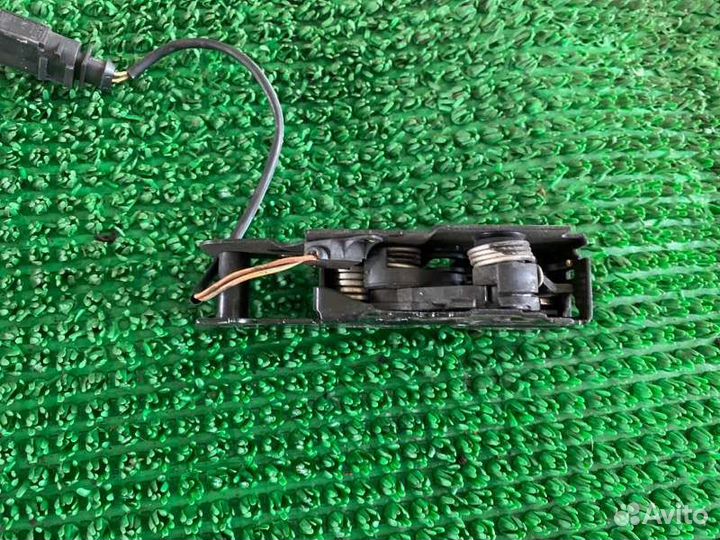 Замок капота audi Q7