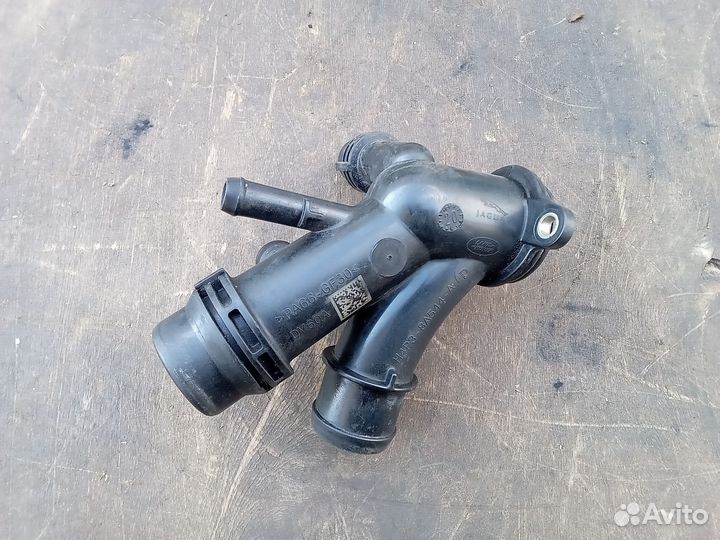 Тройник системы охлаждения PT204 Jaguar Land Rover