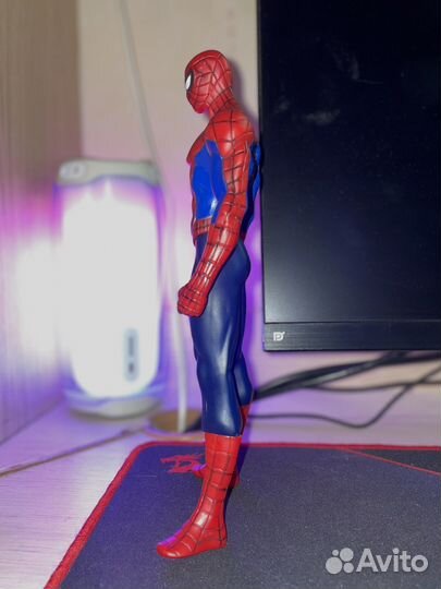 Человек паук игрушка