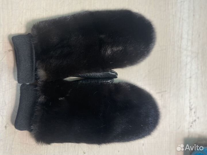 Варежки канадская норка с кожей р-р 7